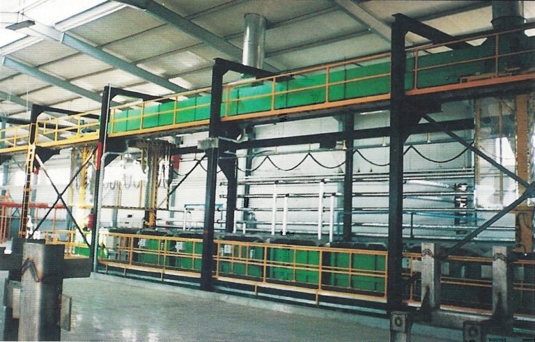 Powder enameling plant for cookers